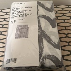 Brand New Duvet cover & pillowcases Full/Queen